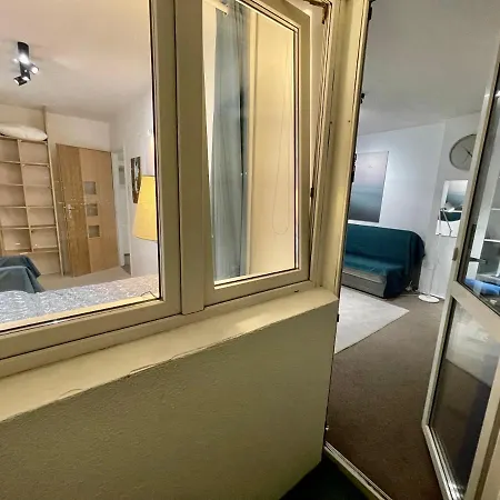 Blue 3 Metro Wifi 1 Gbs 75'tv Netflix Hbo Max Appletv Amazon * Varsovie