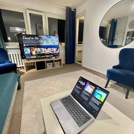 아파트 Blue 3 Metro Wifi 1 Gbs 75'tv Netflix Hbo Max Appletv Amazon
